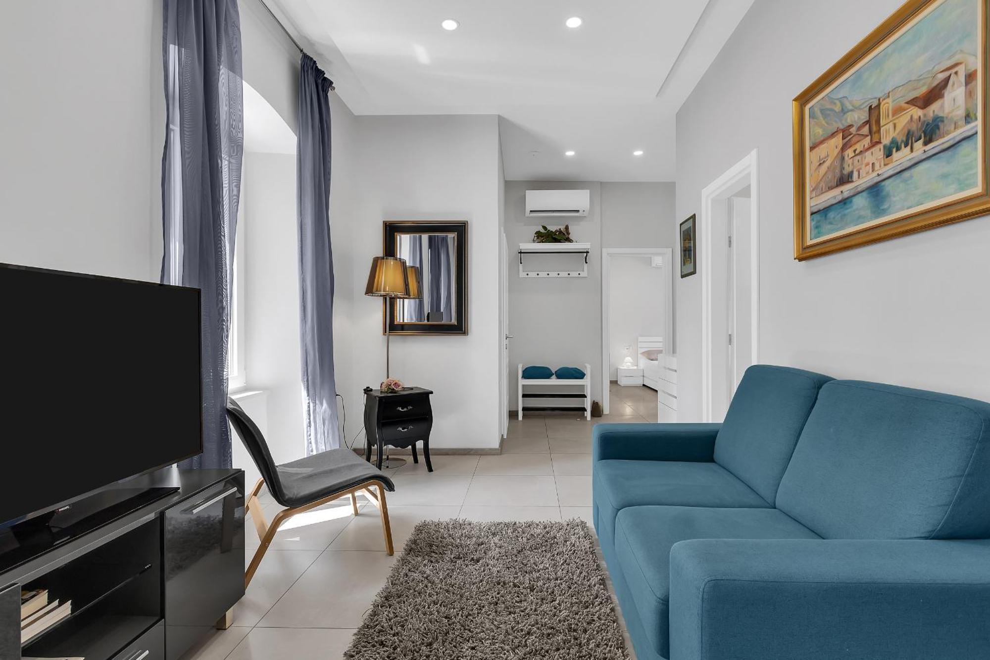 מאקרסקה City Center Apartment Dvor Kalalarga מראה חיצוני תמונה
