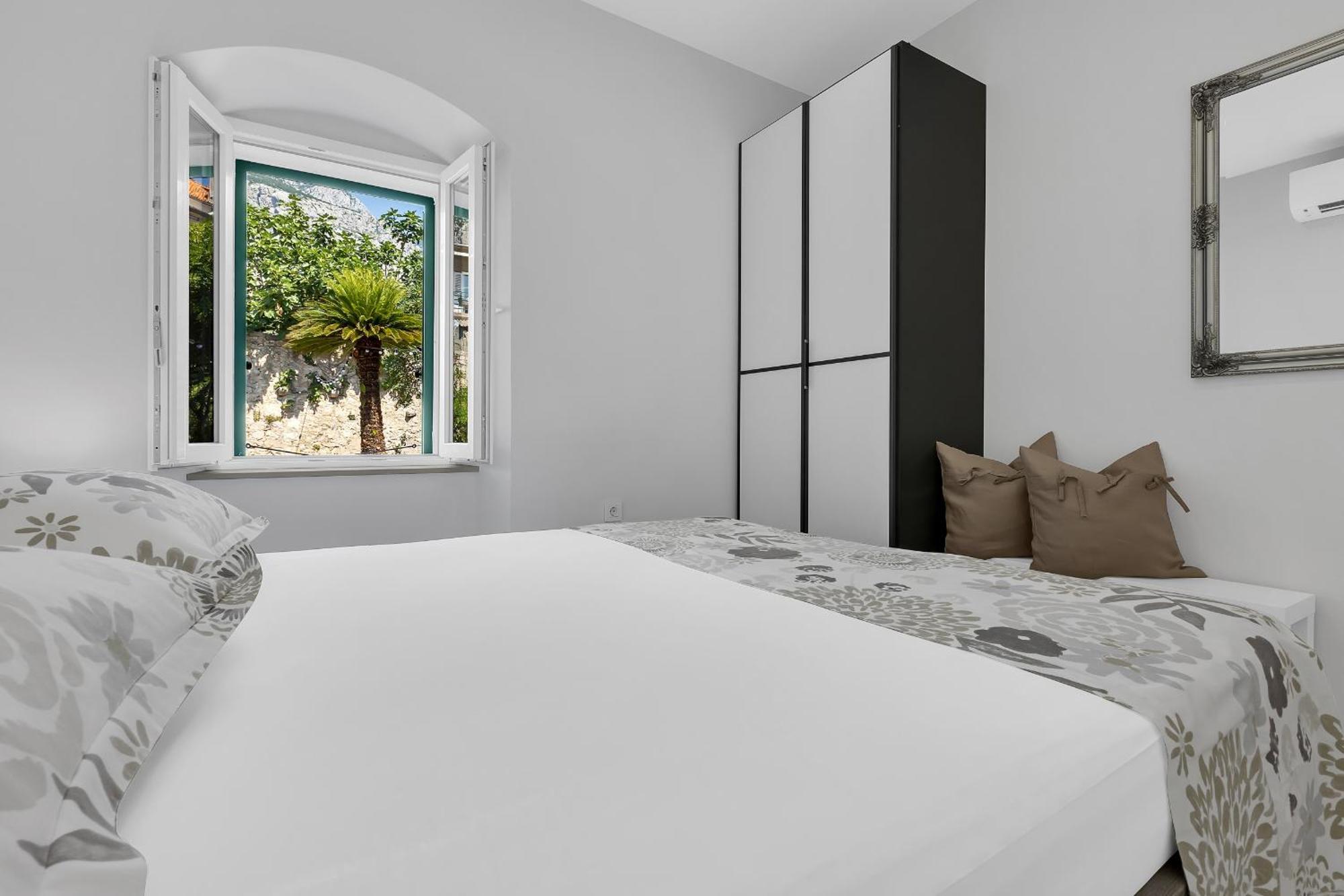 מאקרסקה City Center Apartment Dvor Kalalarga מראה חיצוני תמונה