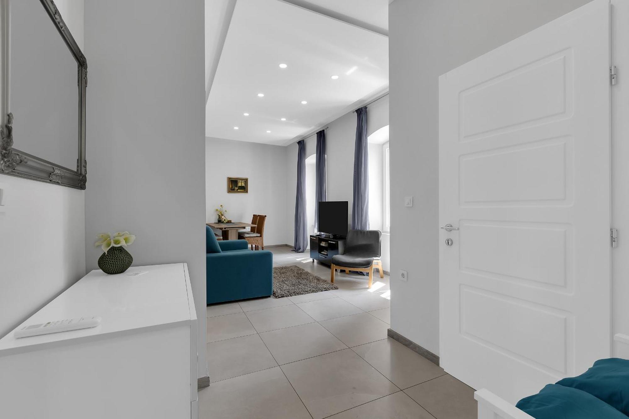 מאקרסקה City Center Apartment Dvor Kalalarga מראה חיצוני תמונה